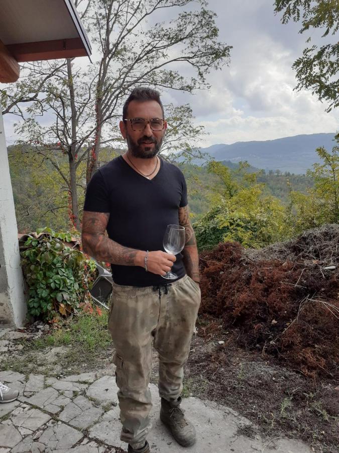 Oasi Di Mastarone - Il Vino E Le Rose Villa Momperone Luaran gambar