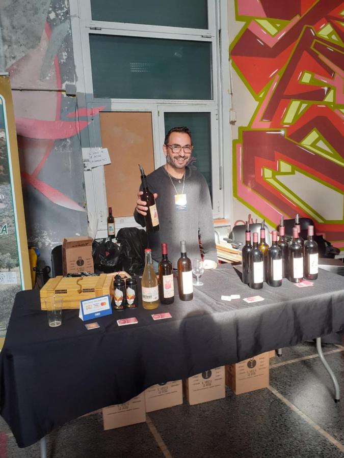 Oasi Di Mastarone - Il Vino E Le Rose Villa Momperone Luaran gambar